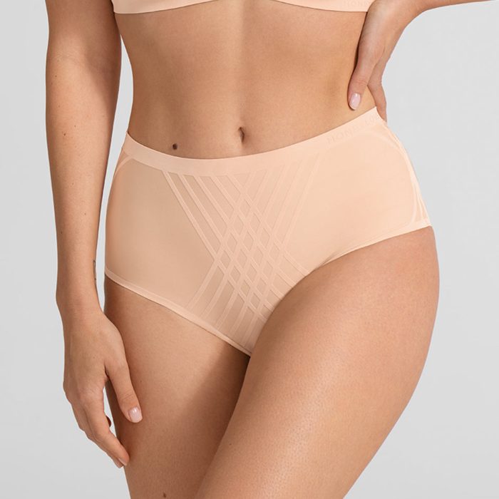 SilhouetteBrief-Model-Blush-M-Katie-Front.jpg