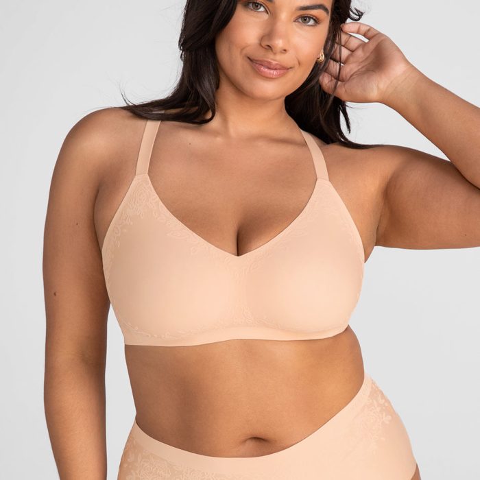 SilhouetteRBra-Model-Blush-1X-Julia-Front.jpg