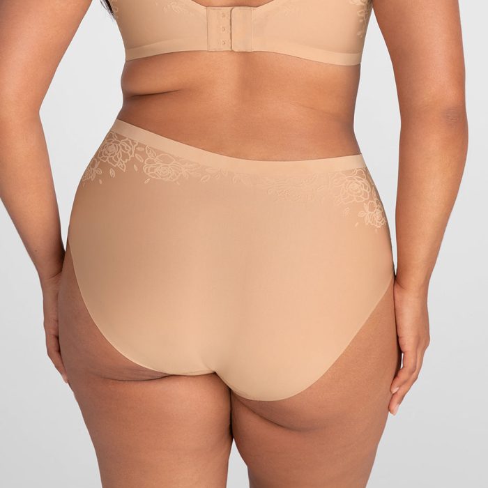 SilhouetteRosesBrief-Model-Sand-1X-Julia-Back.jpg