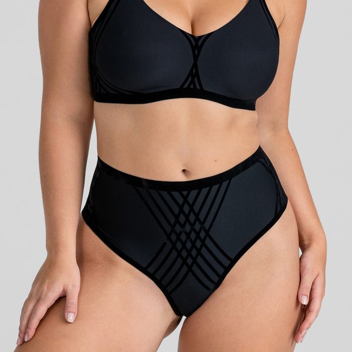 SilhouetteThong-Model-Vamp-L-McCallah-Front.jpg