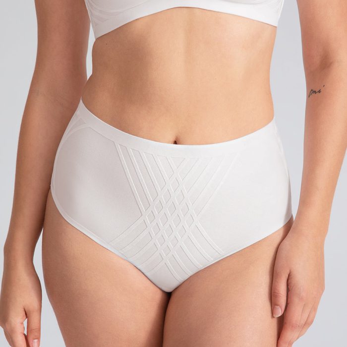 Silhouette_Brief-Model-Astral-M-Elle-Front.jpg