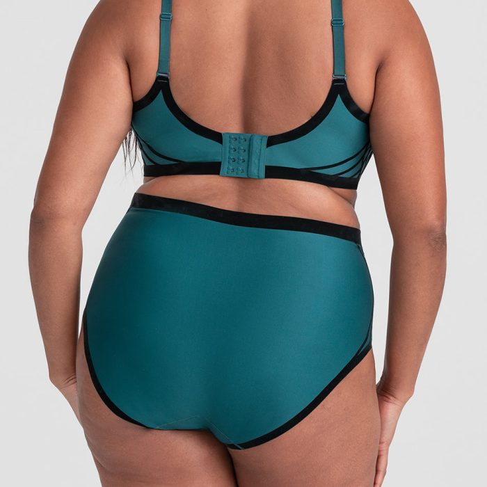 Silhouette_Brief-Model-Deep_Aqua-XL-Malik-Back.jpg