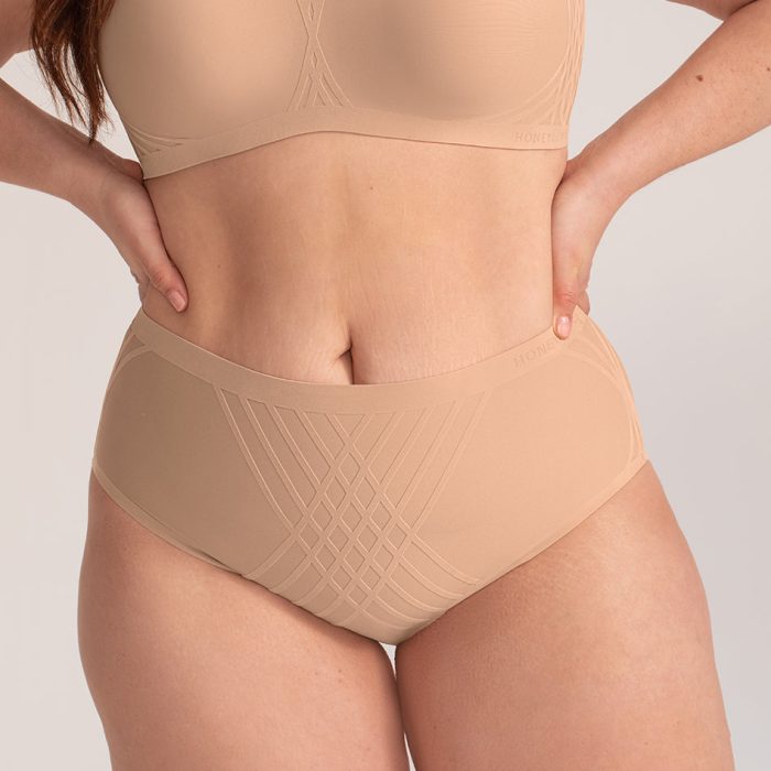 Silhouette_Brief-Model-Sand-1X-Brianna-Front.jpg