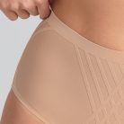 Silhouette_Brief-ZoomIn-Sand.jpg