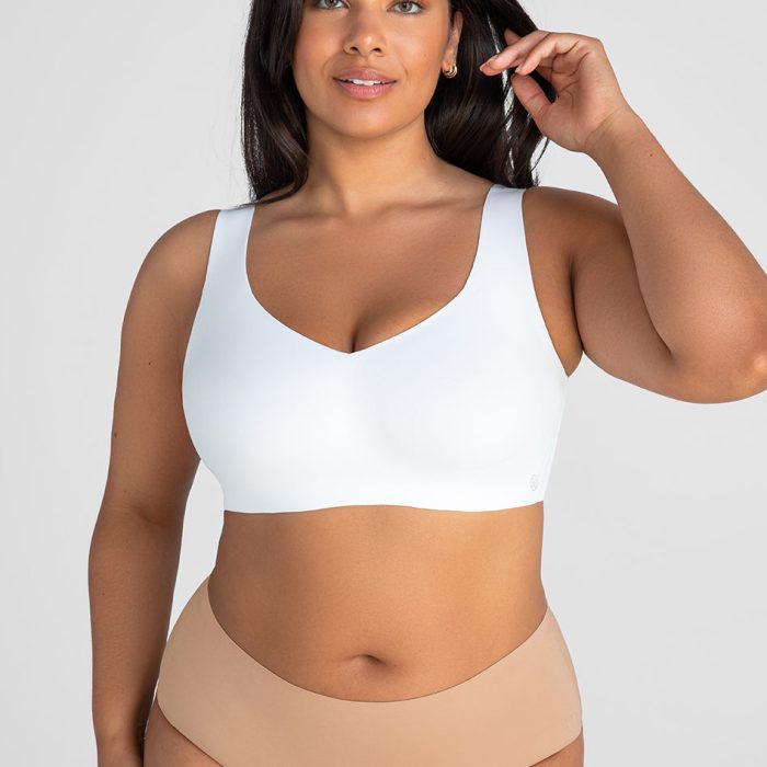SoftFormBra-Model-Astral-1X-Julia-Front.jpg
