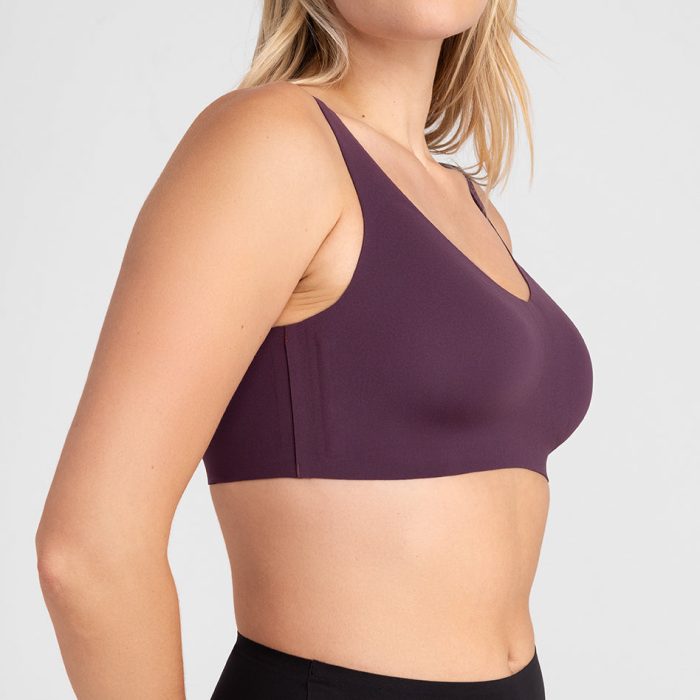 SoftFormBra-Model-Aubergine-M-Elle-Side.jpg