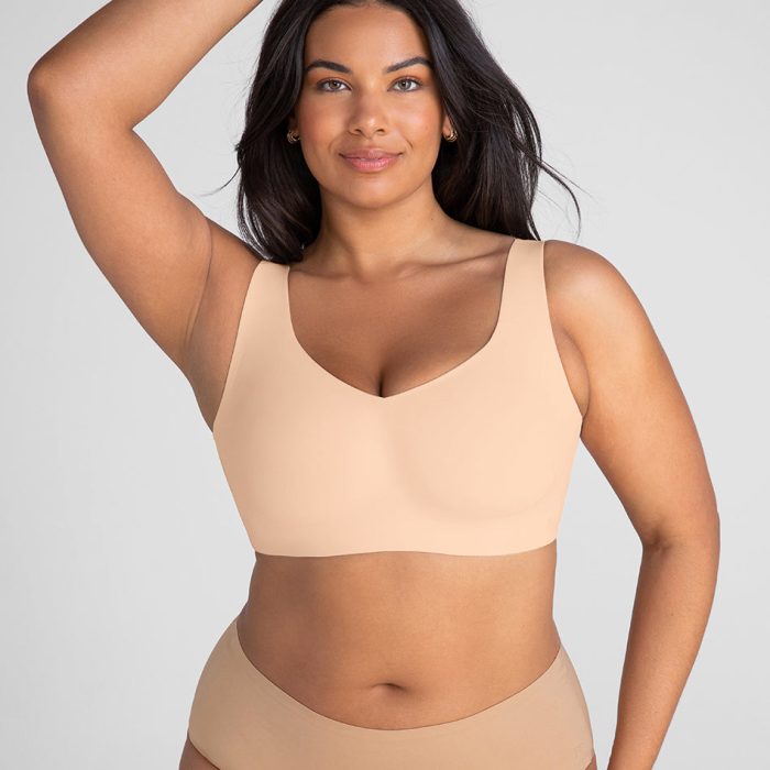 SoftFormBra-Model-Rose_Tan-1X-Julia-Front.jpg
