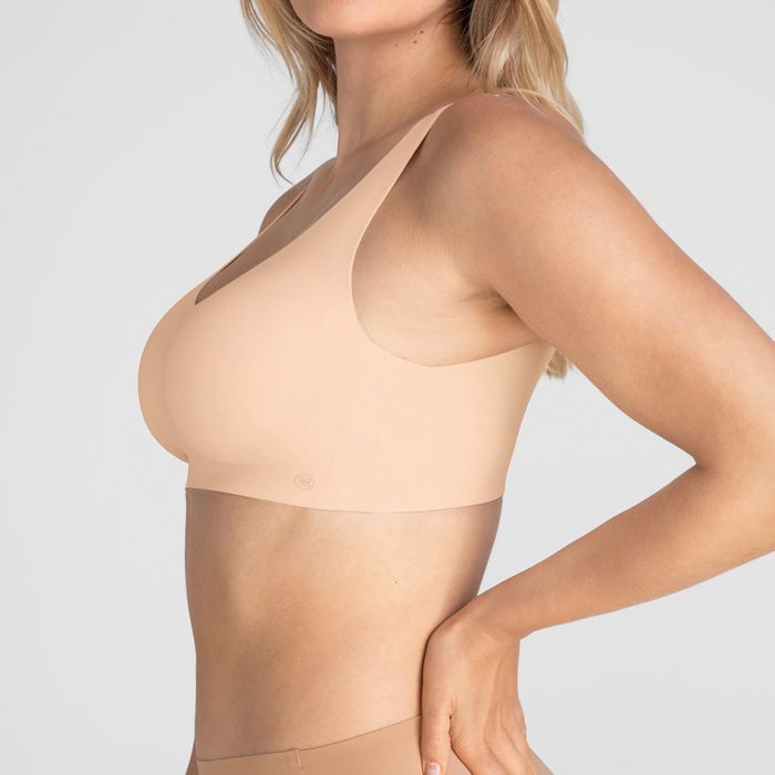 SoftFormBra-Model-Rose_Tan-M-Elle-Side.jpg