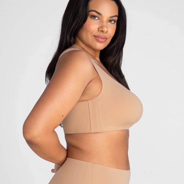 SoftFormBra-Model-Sand-1X-Julia-Side.jpg