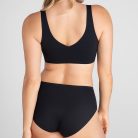 SoftFormBra-Model-Vamp-M-Elle-Back.jpg