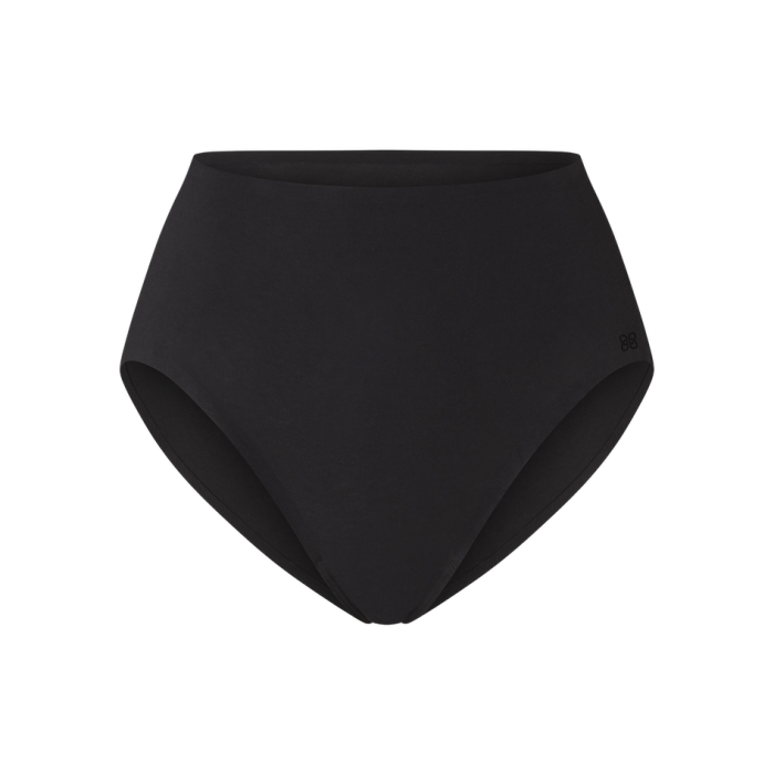 SoftFormCottonHRBrief-Mannequin-Vamp-Front.png