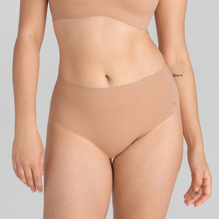 SoftFormCottonHighRiseBrief-Model-Sand-M-Elle-Front.jpg
