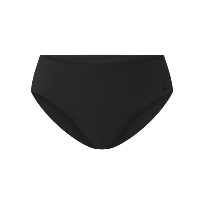 SoftFormCottonMRB-Mannequin-Vamp-Front.png