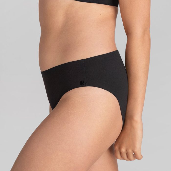 SoftFormCottonMRB-Model-Vamp-M-Elle-Side.jpg