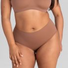 SoftFormHRBrief-Model-Toffee-1X-Julia-Front.jpg