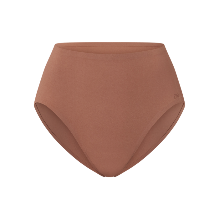 SoftFormHighRiseBrief-Mannequin-Toffee-Front.png