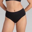 SoftFormHighRiseBrief-Model-Vamp-M-Elle-Front.jpg