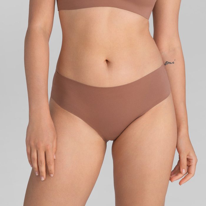 SoftFormMidRiseBrief-Model-Toffee-M-Elle-Front.jpg