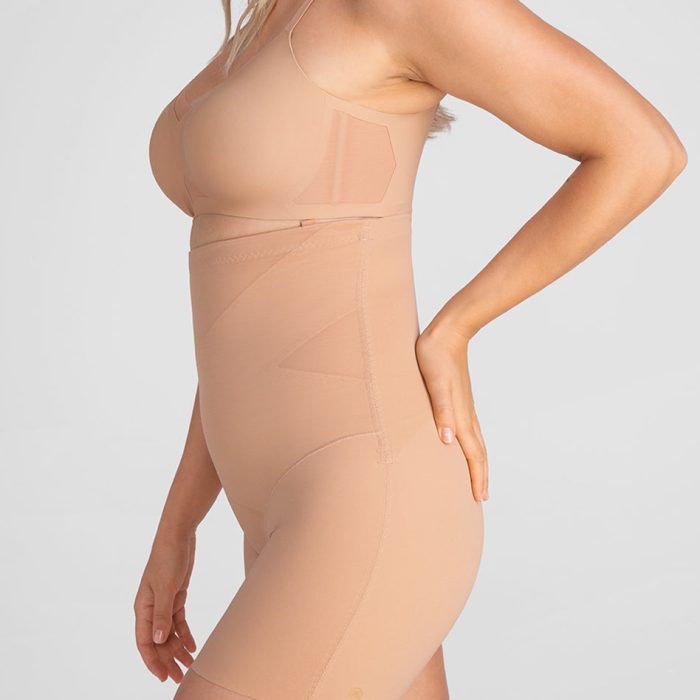 SuperPowerGirlShort-Model-Sand-M-Elle-Side.jpg