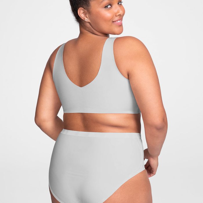 VNB-Model-Moondust-XL-Larissa-Back.jpg