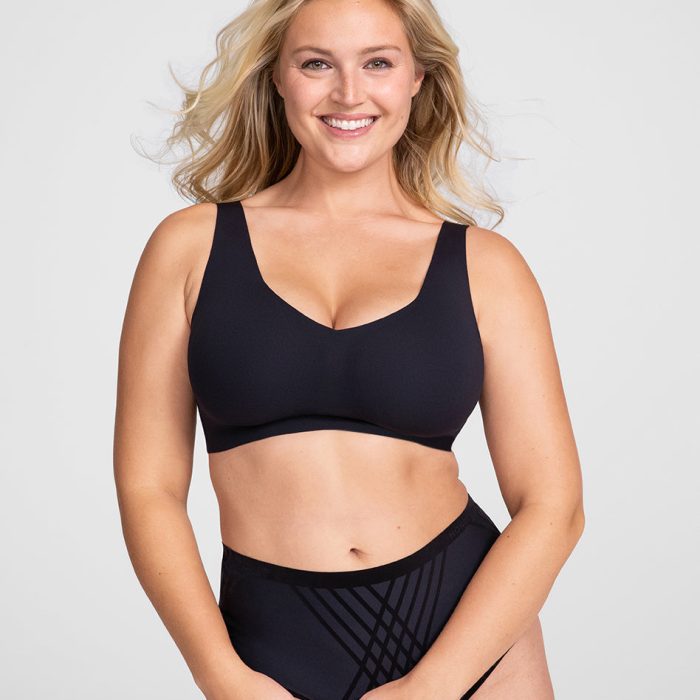 VNB-Model-Vamp-L-McCallah-Front.jpg