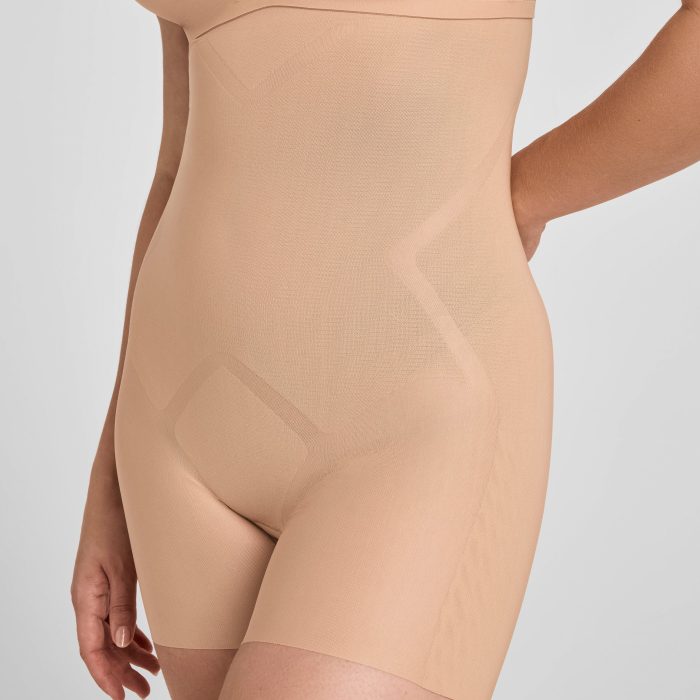 mesh_sculpt_hw_short-sand-M-Elle_1409_R1.jpg