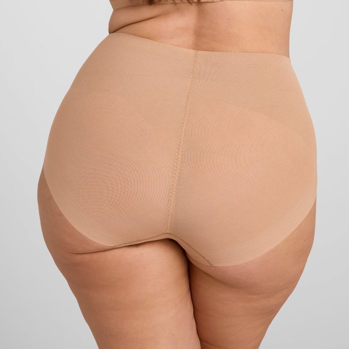 mesh_sculpt_mw_brief-sand-1X-Tara_2086_R1_36bc935e-c9e7-4d30-87da-c5efd5fa856b.jpg