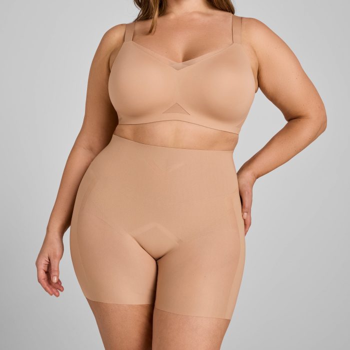 mesh_sculpt_mw_short-sand-1X-Tara_1827_R1.jpg