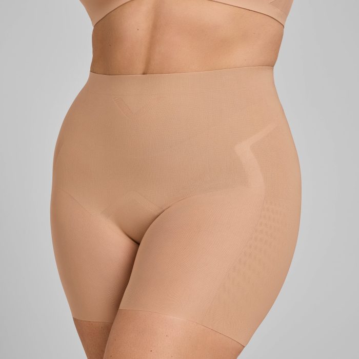mesh_sculpt_mw_short-sand-1X-Tara_1900_R1.jpg